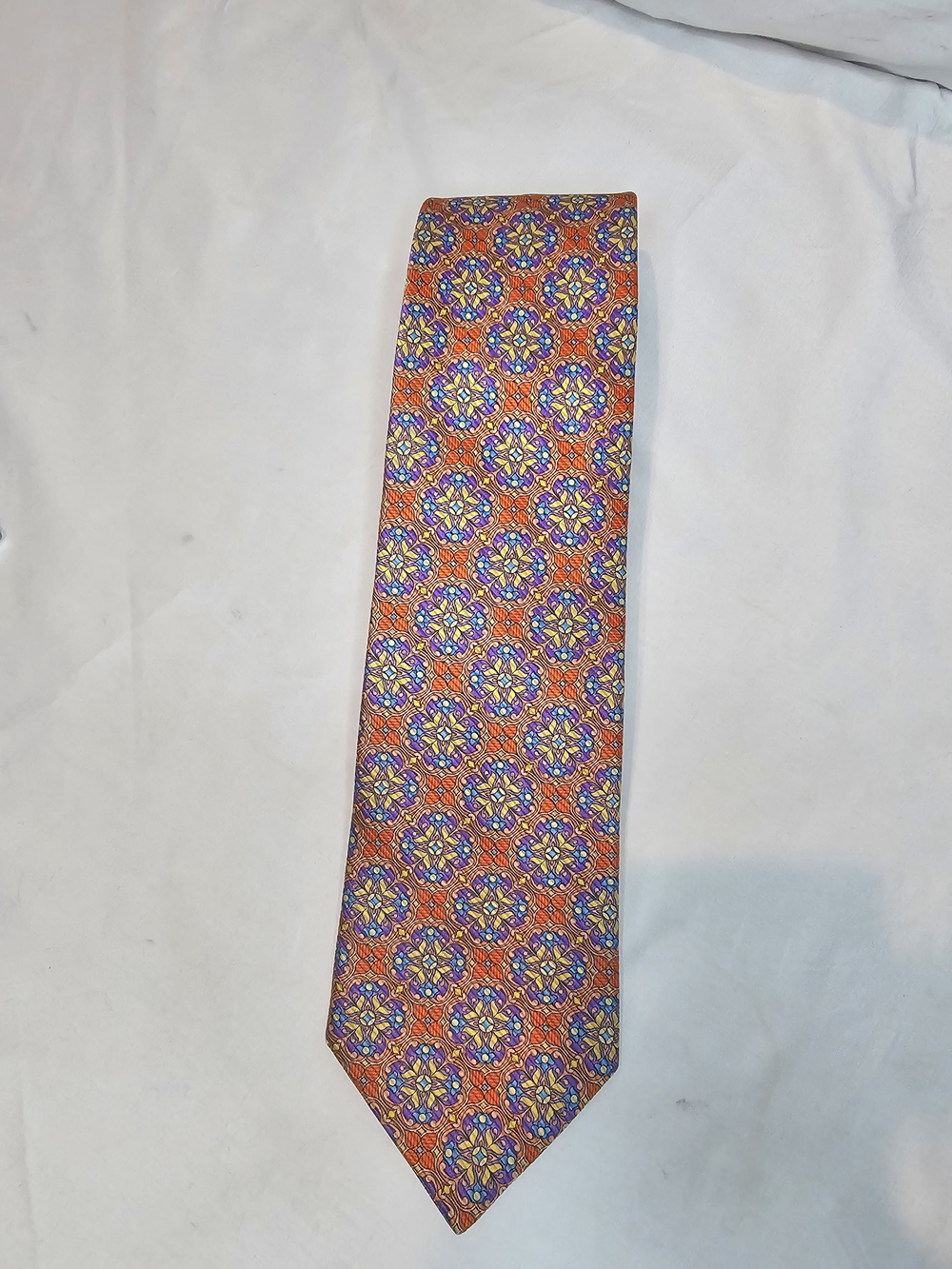 Joseph A Bank Men's Orange Geometric Pattern Tie. 100% Silk